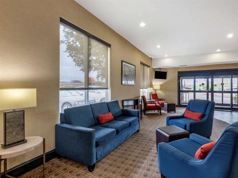 Comfort Suites West Dallas - Cockrell Hill Zewnętrze zdjęcie