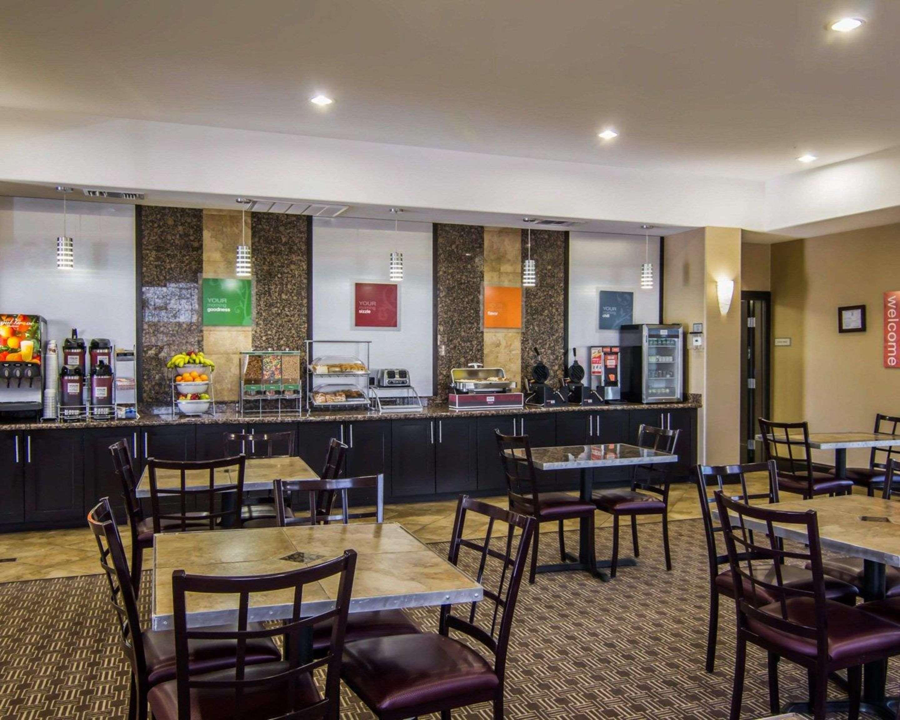 Comfort Suites West Dallas - Cockrell Hill Zewnętrze zdjęcie