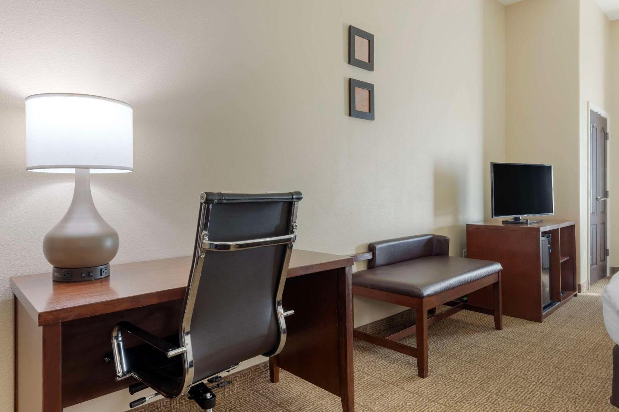 Comfort Suites West Dallas - Cockrell Hill Zewnętrze zdjęcie