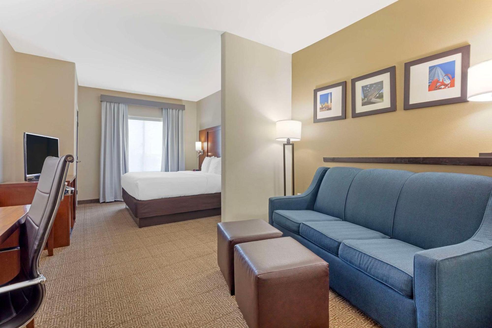 Comfort Suites West Dallas - Cockrell Hill Zewnętrze zdjęcie